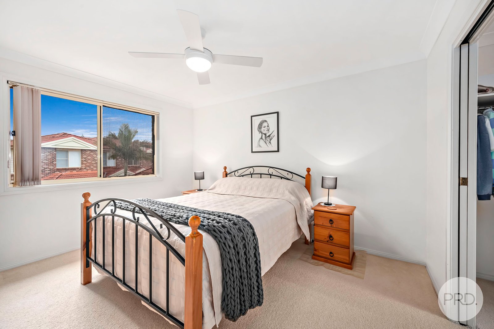 5/4-6 Crystal Close FINGAL BAY 9