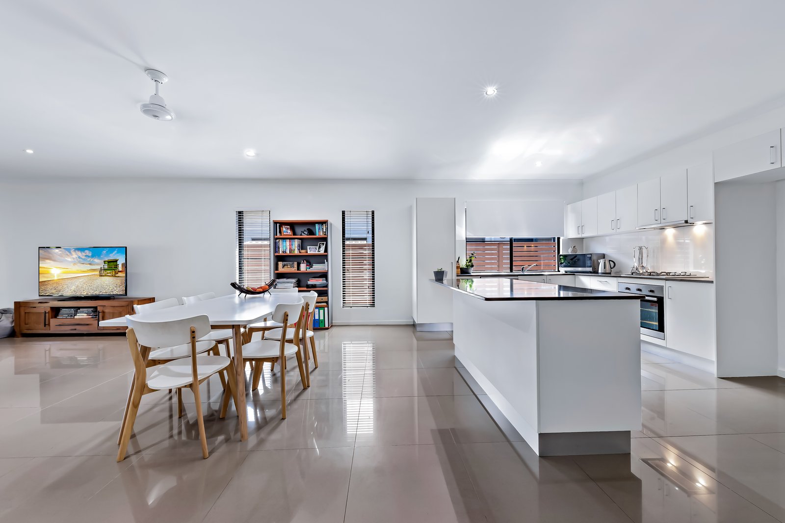 54 Abell Road CANNONVALE 6