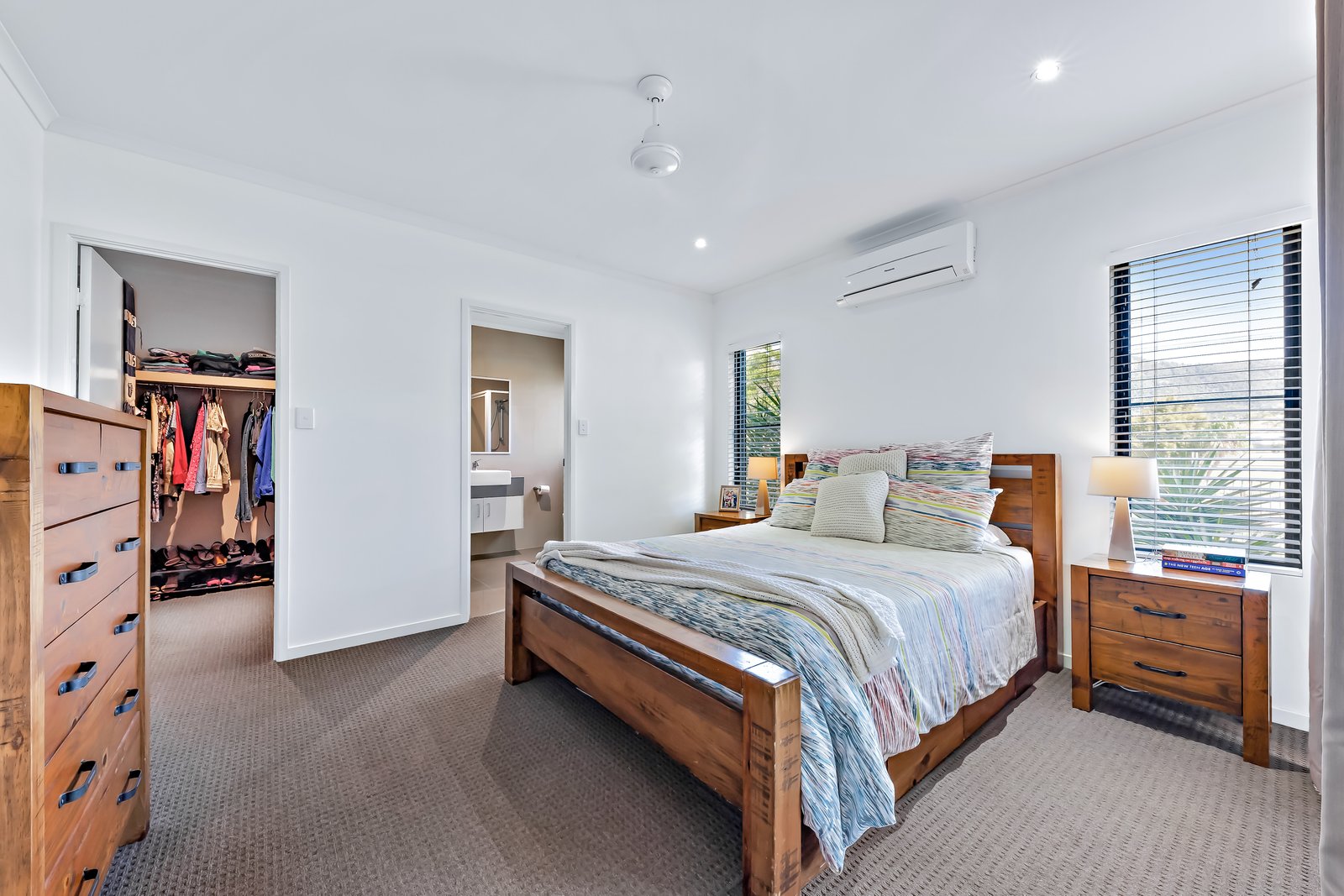 54 Abell Road CANNONVALE 8