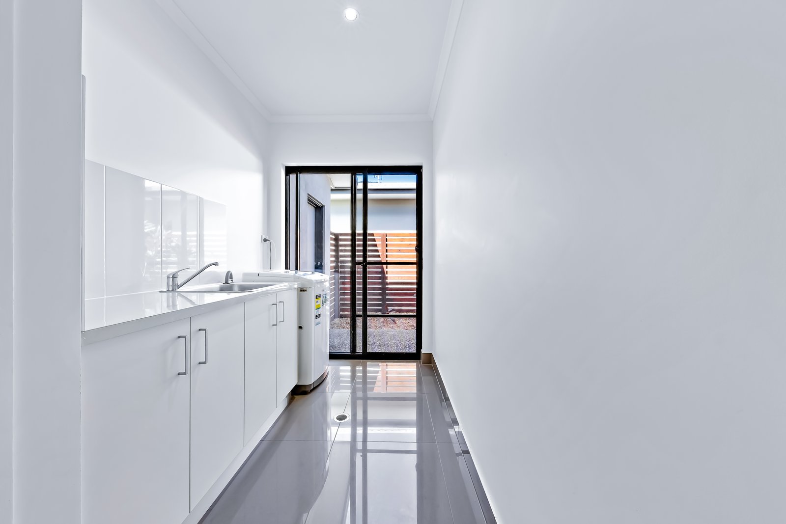 54 Abell Road CANNONVALE 14