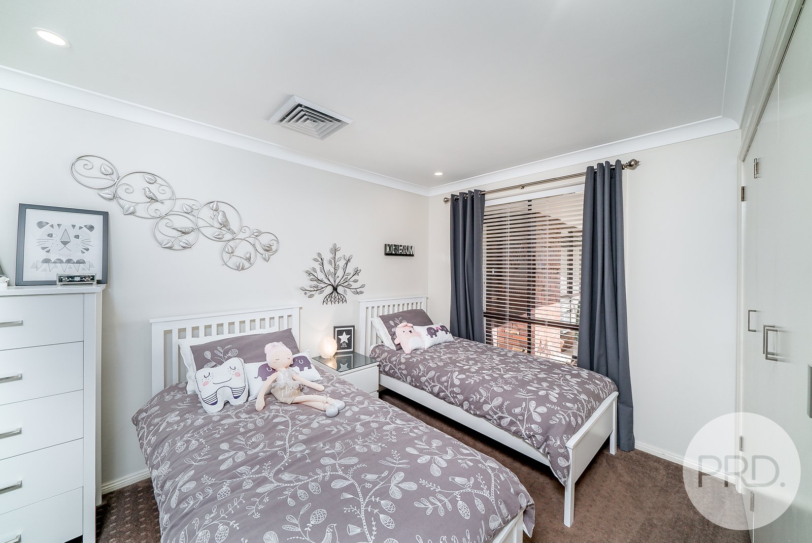 54 Allambie Way MOUNT AUSTIN 13