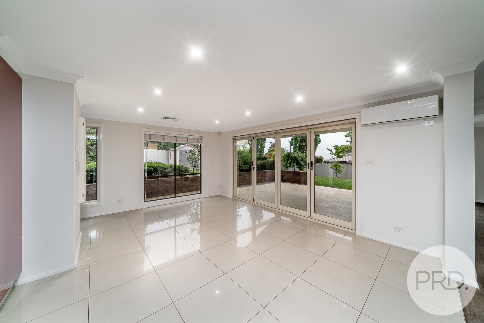 54 Allambie Way MOUNT AUSTIN 23