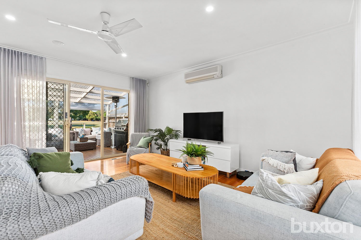 Gallery: 54 Apex Avenue