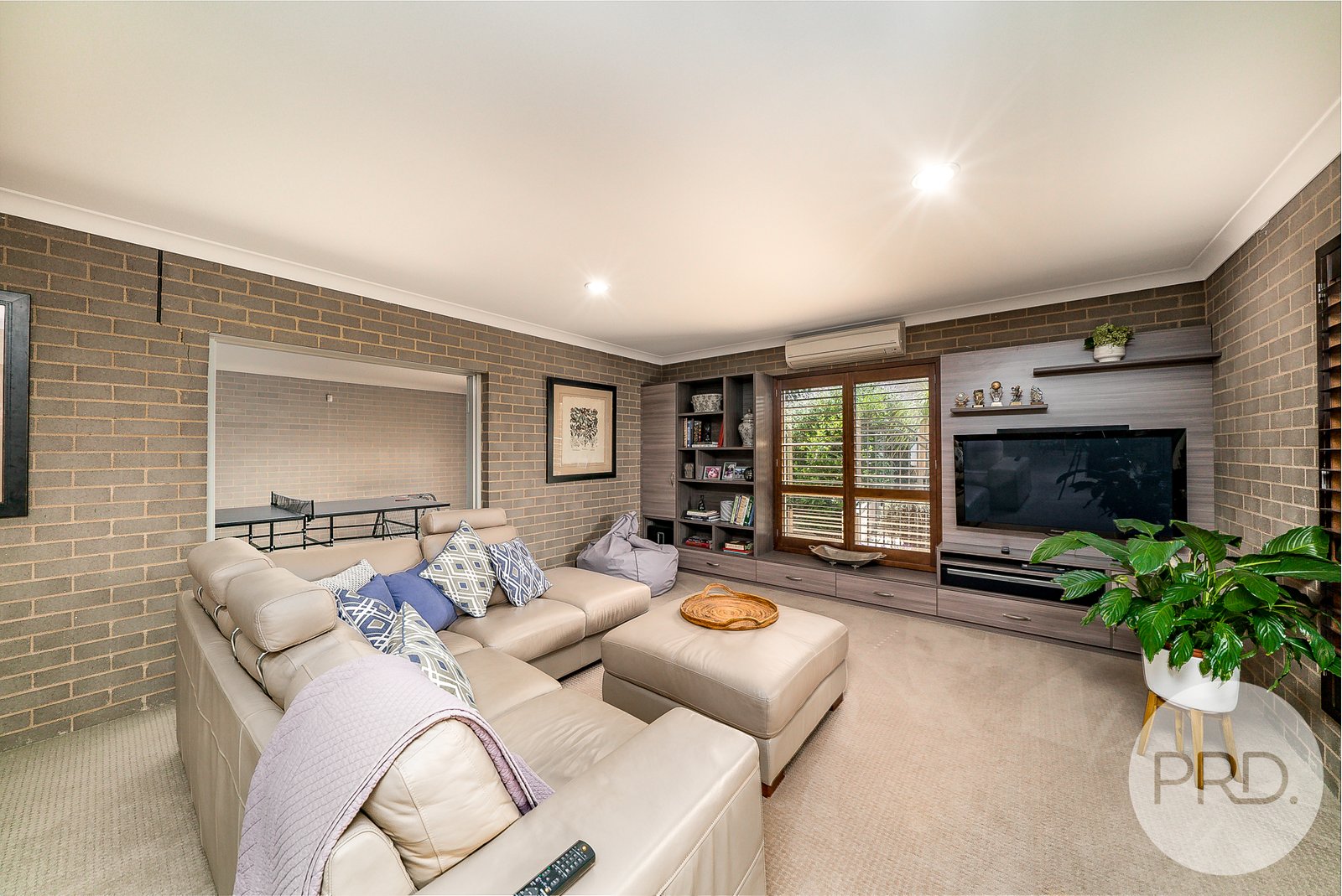 54 Atherton Crescent TATTON 13