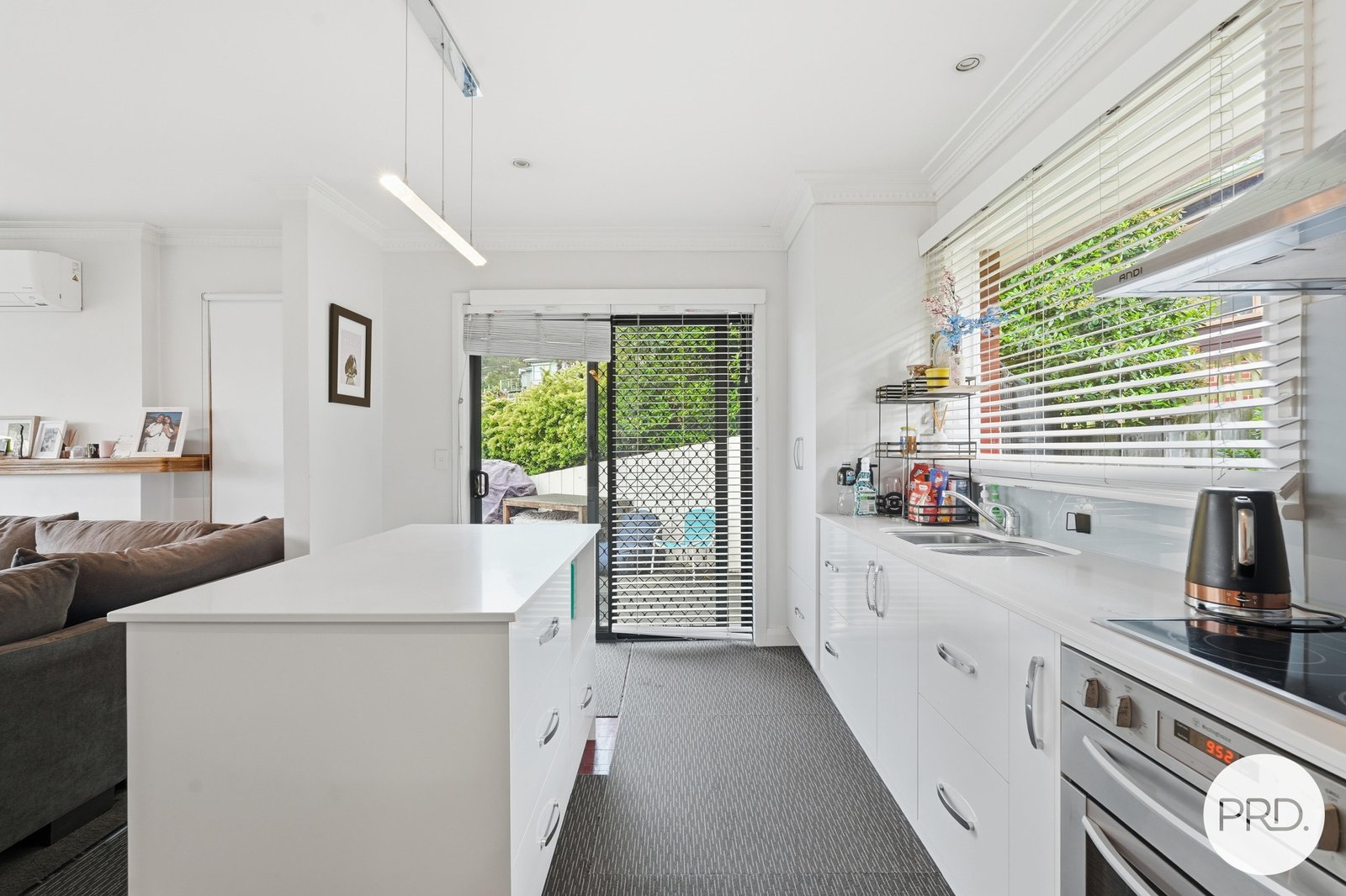 54 Begonia Street LINDISFARNE 7