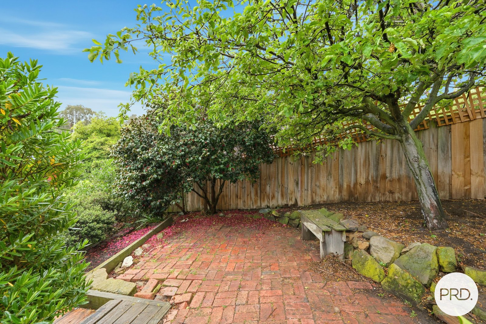 54 Begonia Street LINDISFARNE 18