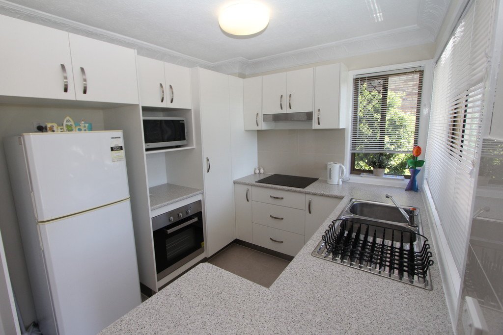 5/4 Broad Street LABRADOR 5