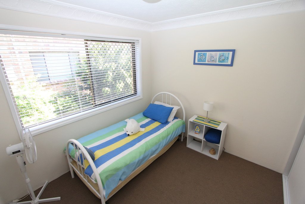 5/4 Broad Street LABRADOR 8