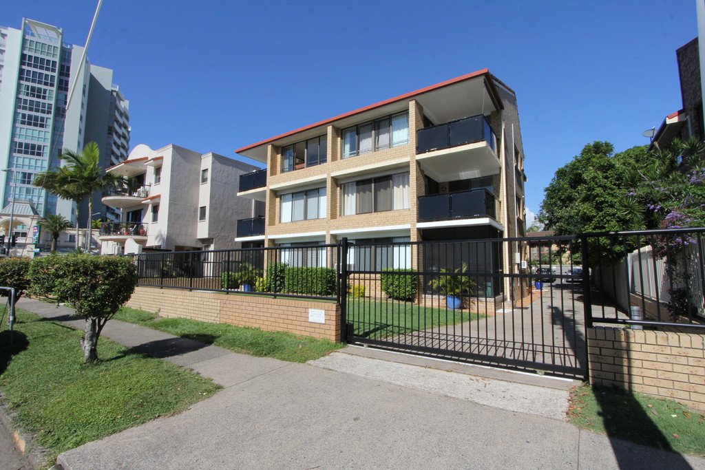 5/4 Broad Street LABRADOR 12
