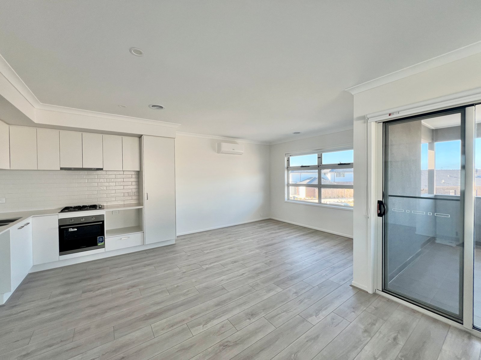 Gallery: 54 Buchanan Boulevard