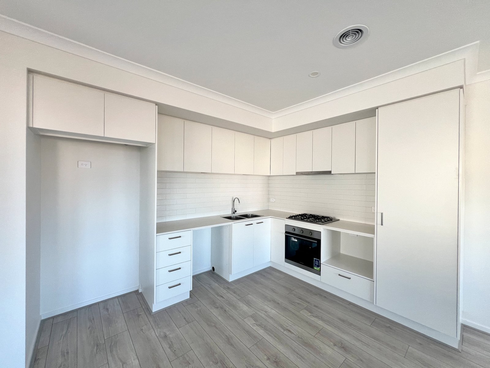 Gallery: 54 Buchanan Boulevard
