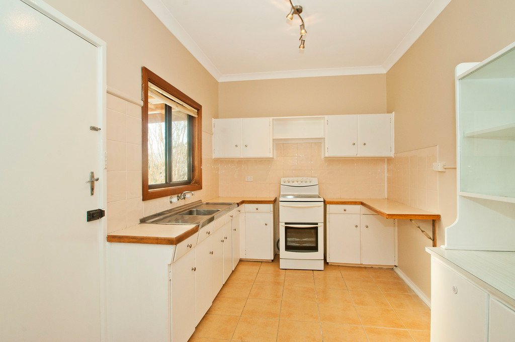 54 Burke Road DAPTO 5