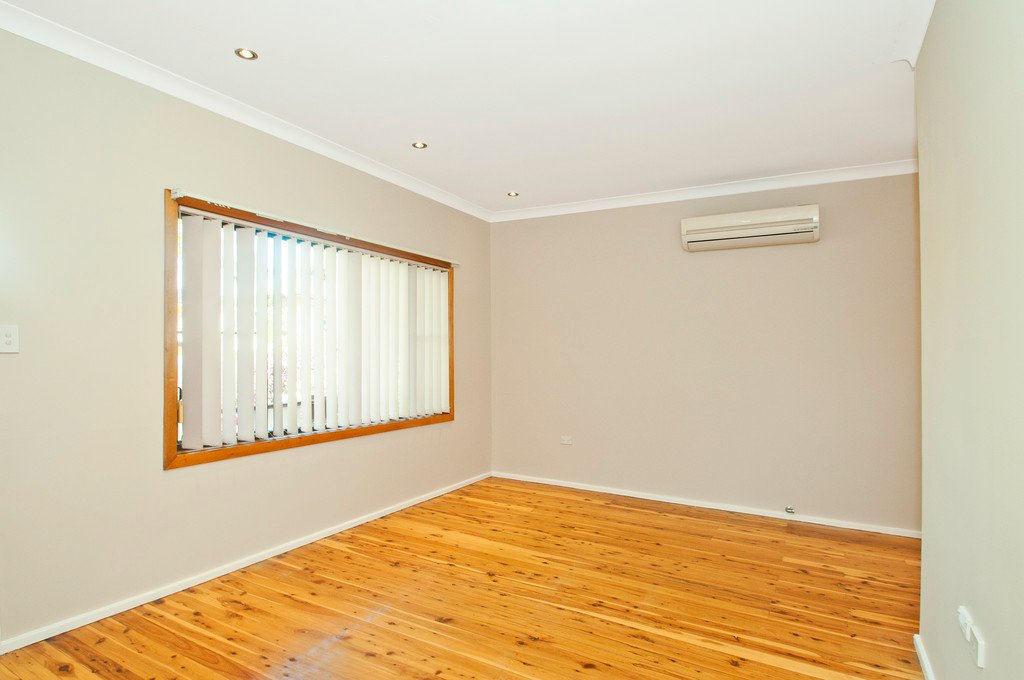 54 Burke Road DAPTO 3