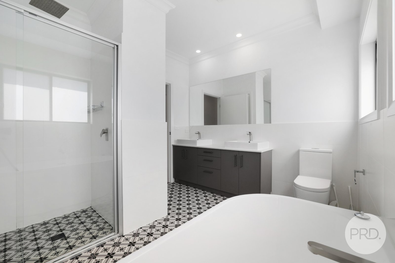 54 Carthage Street TAMWORTH 32