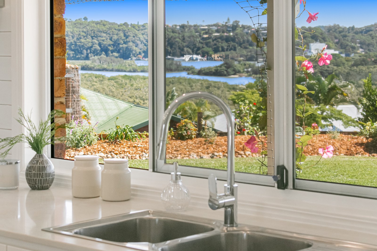 54 Champagne Drive TWEED HEADS SOUTH 9