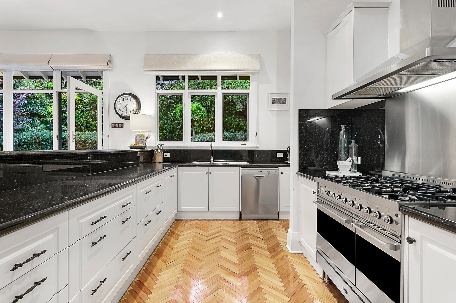 54 Churchill Street, Mont Albert, VIC