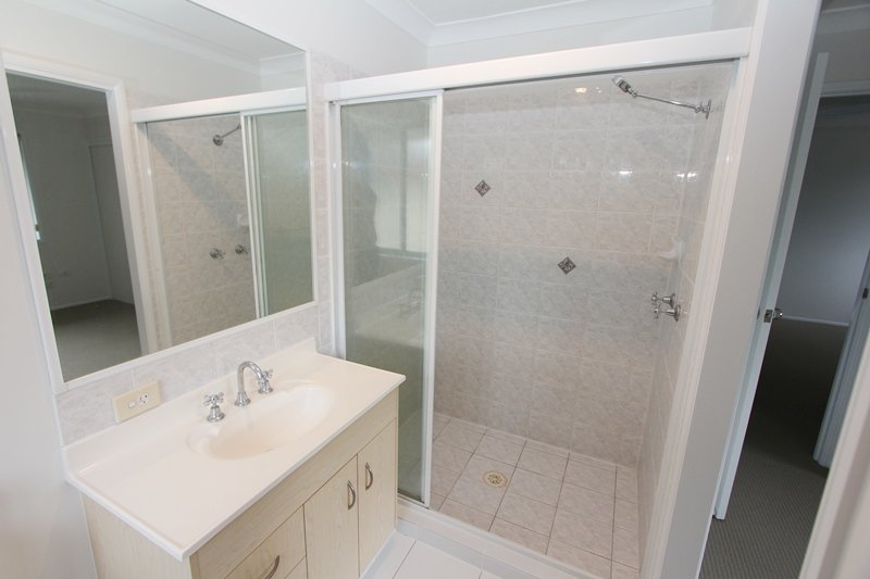 54 Clear River Boulevard ASHMORE 6