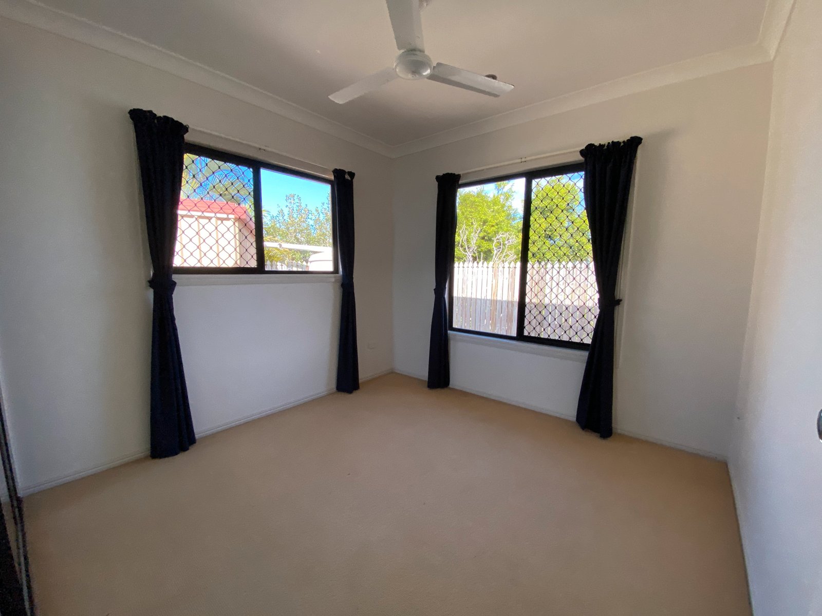 54 Cremorne Drive TANNUM SANDS 11