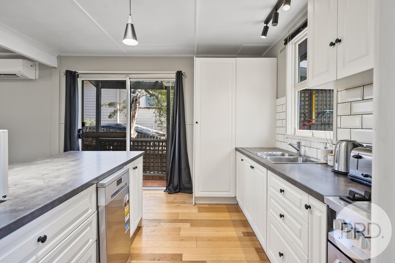 54 Currajong Street MORNINGTON 7