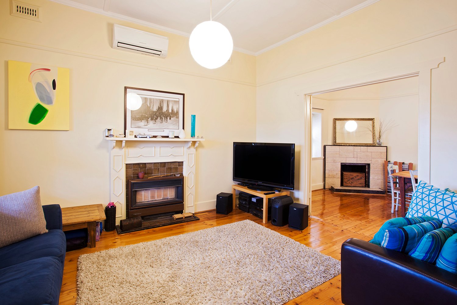 Gallery: 54 Daley Street