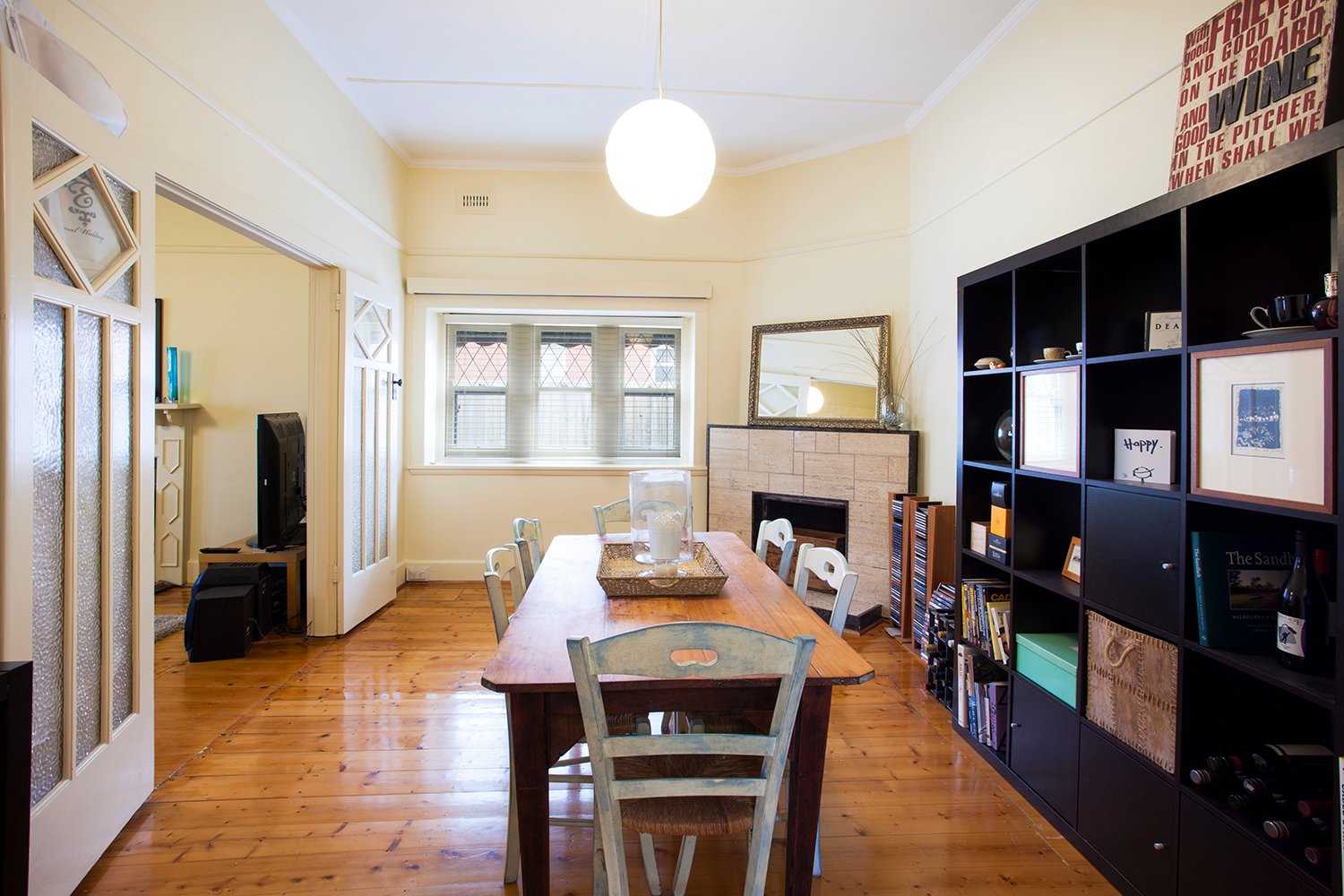 Gallery: 54 Daley Street