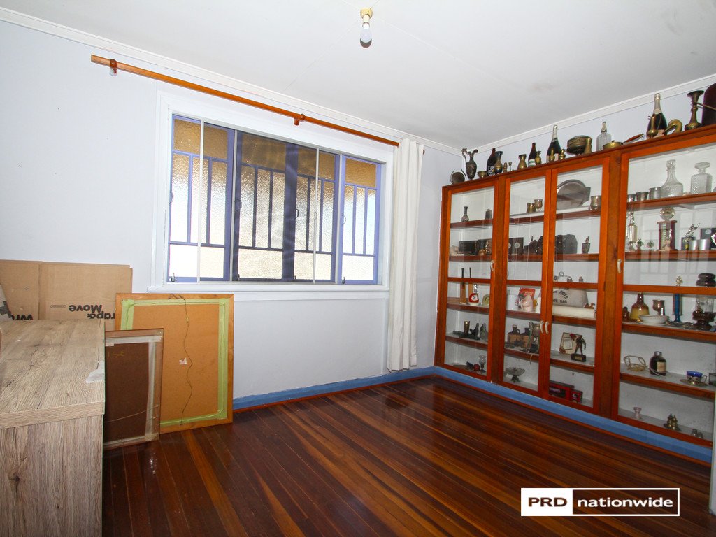 54 Dayman Street URANGAN 11