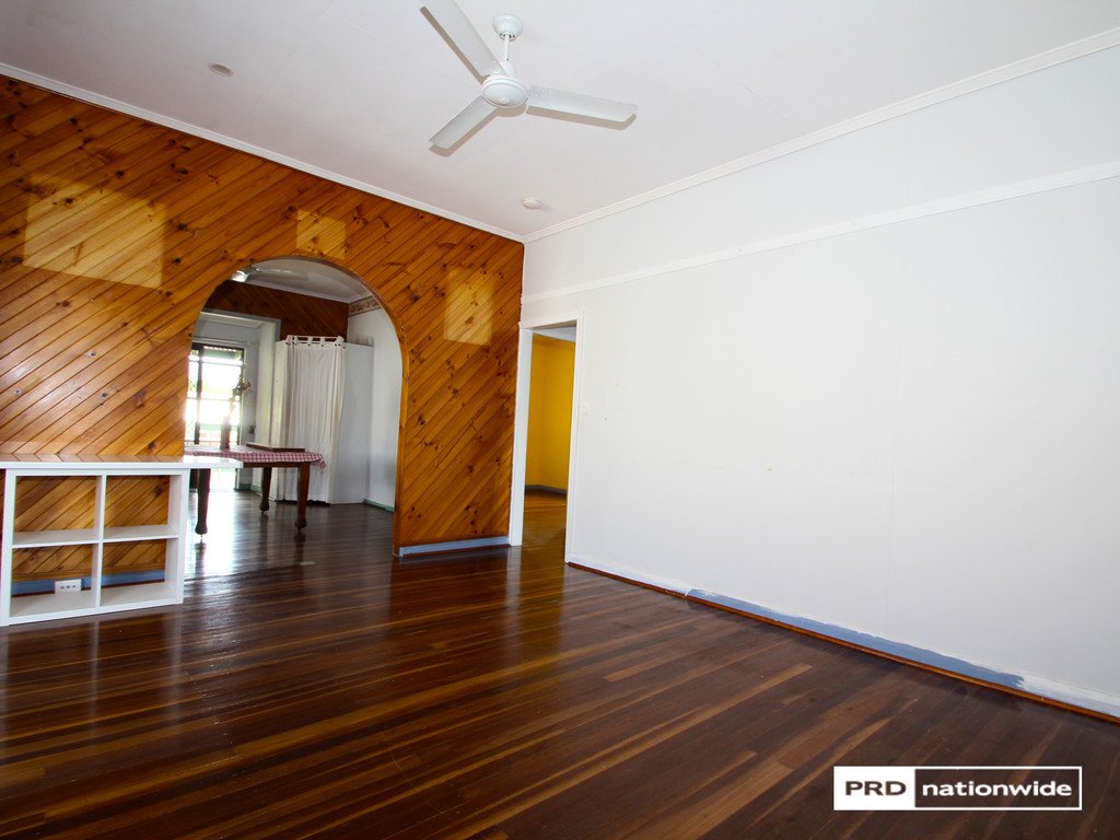 54 Dayman Street URANGAN 12