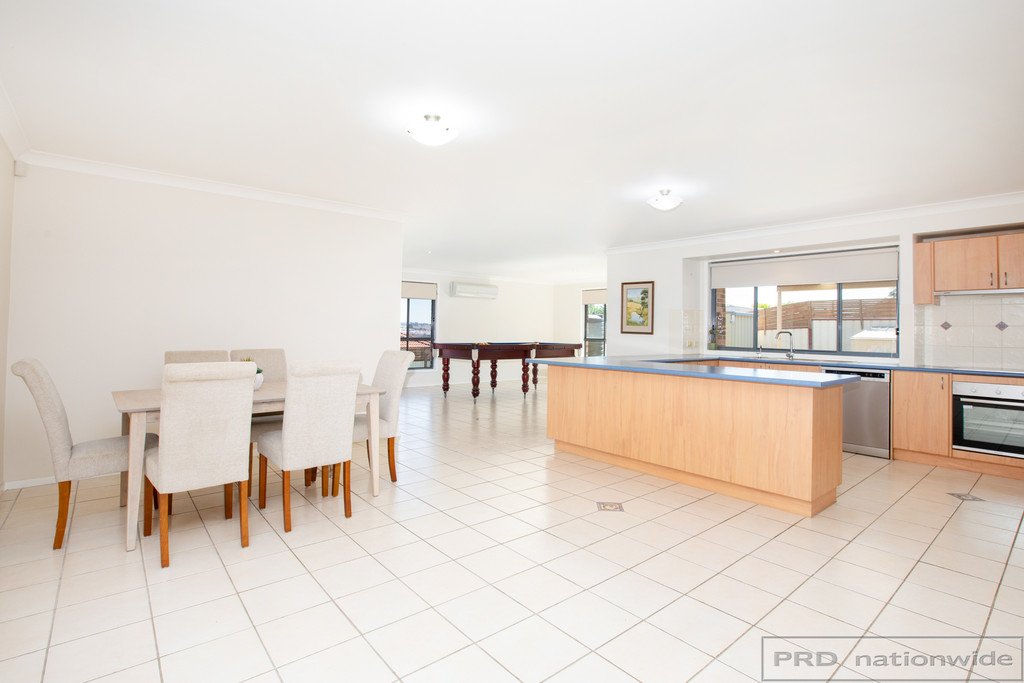 54 Denton Park Drive RUTHERFORD 5