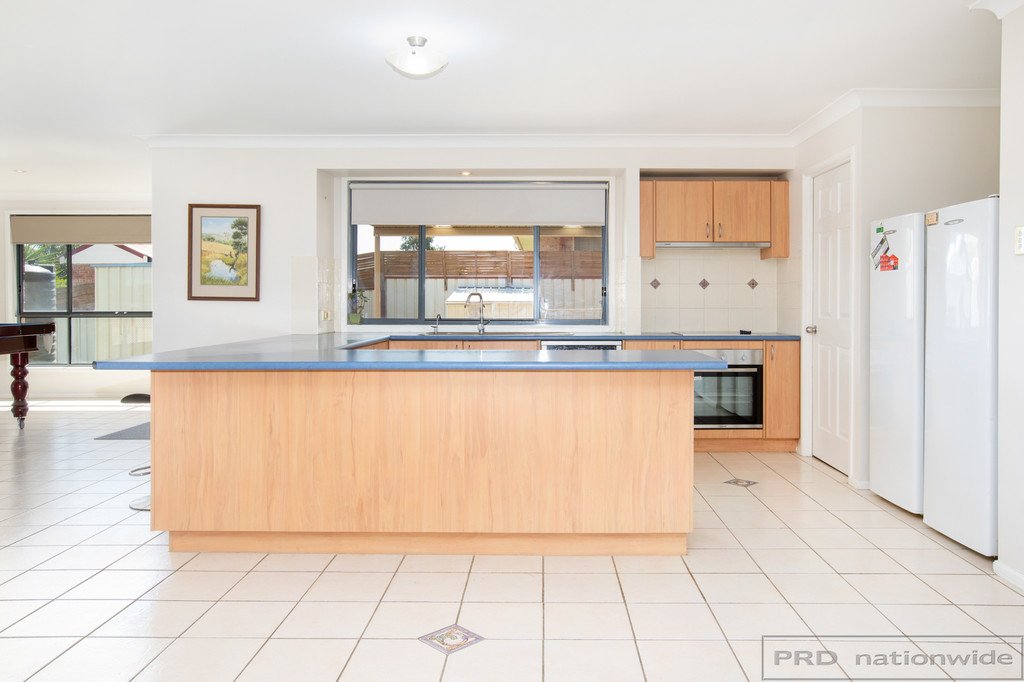 54 Denton Park Drive RUTHERFORD 6