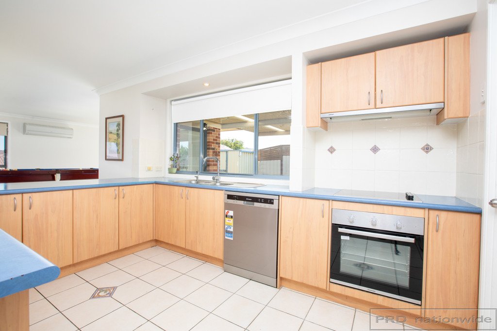 54 Denton Park Drive RUTHERFORD 7