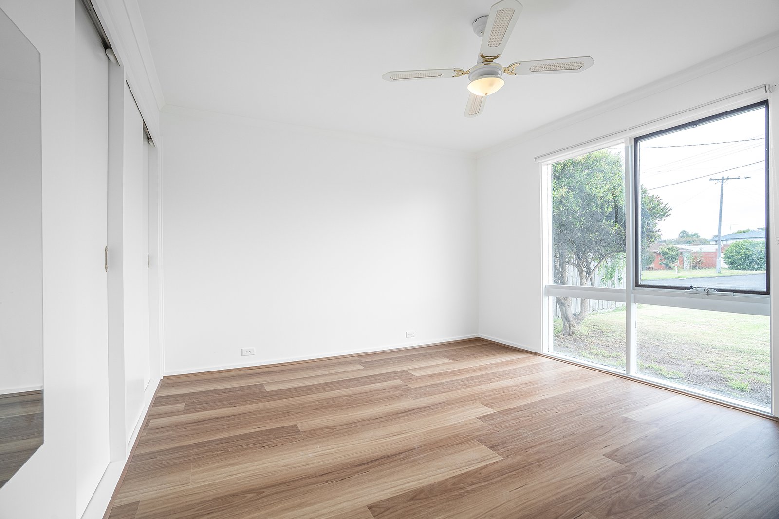 Gallery: 54 Dundundra Drive