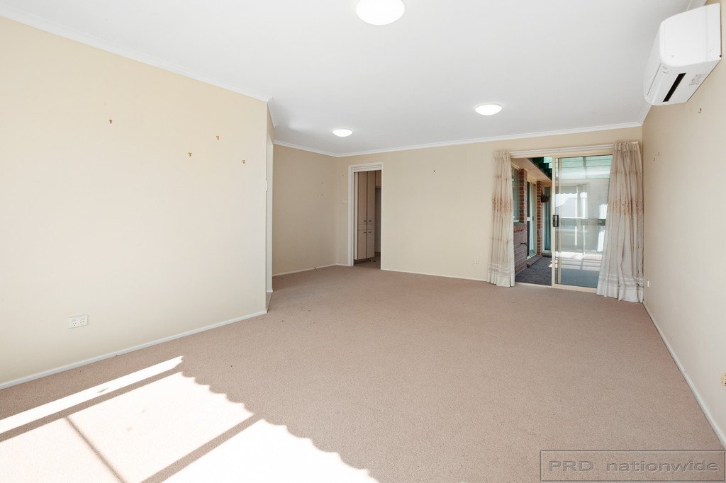 54 Dunmore Road LARGS 5