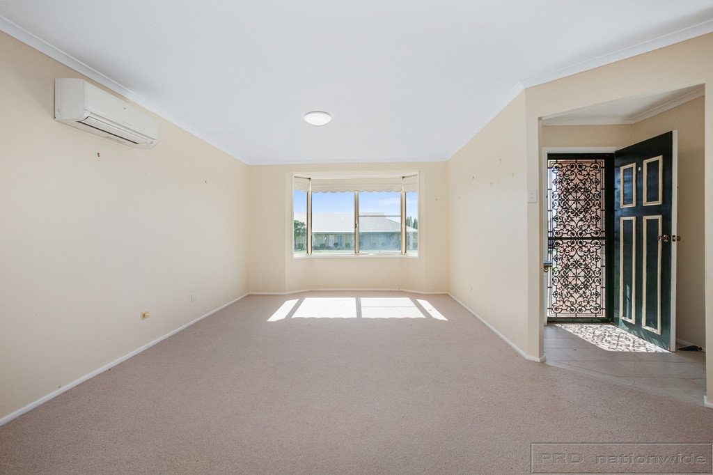 54 Dunmore Road LARGS 6