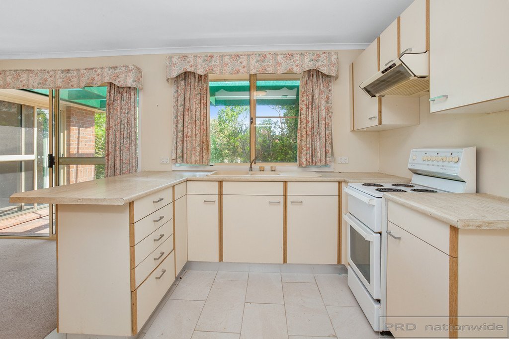 54 Dunmore Road LARGS 8
