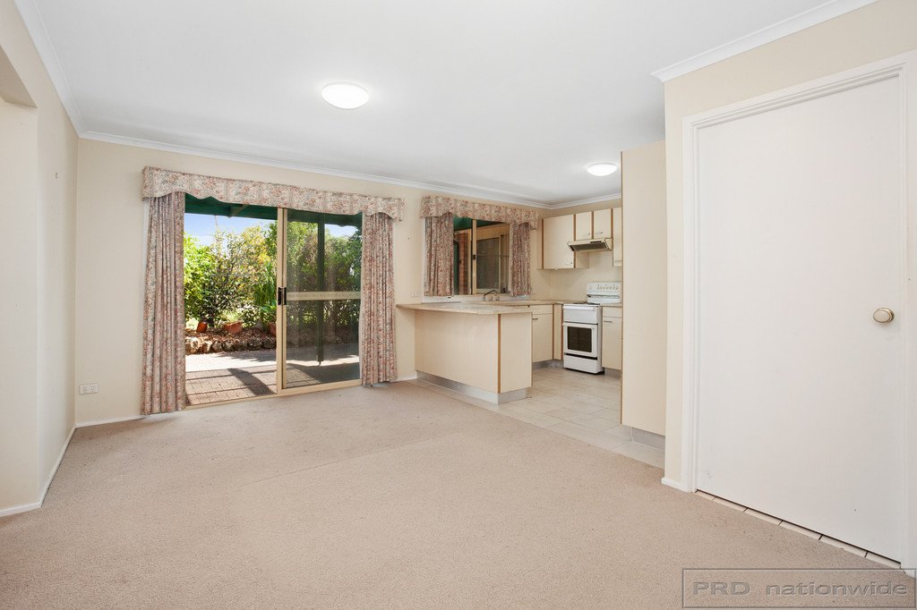 54 Dunmore Road LARGS 11