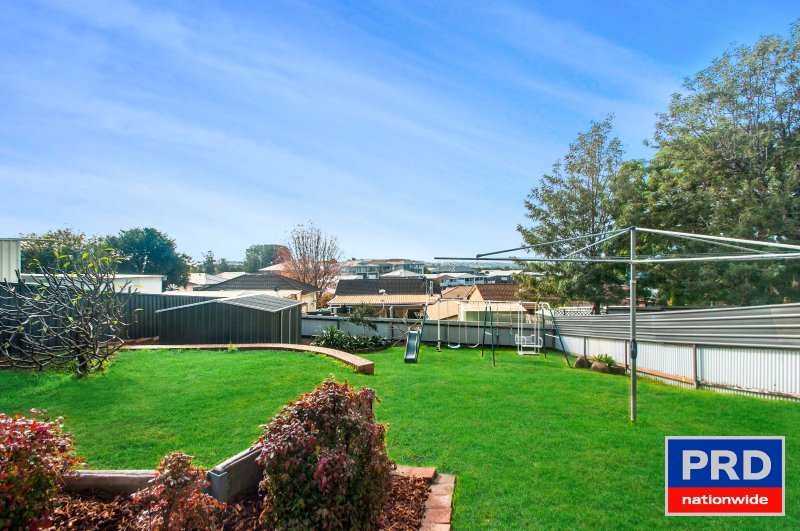 54 Edgeworth Ave  KANAHOOKA 10