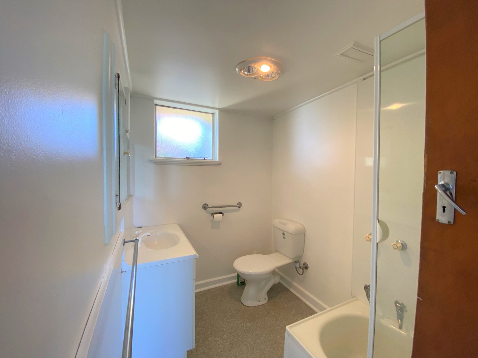 5/4 Ellerslie Road BATTERY POINT 8