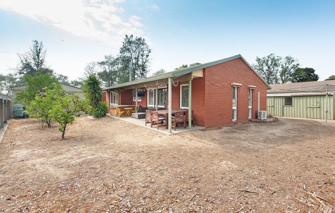 54 Feathertop Circuit THURGOONA 11