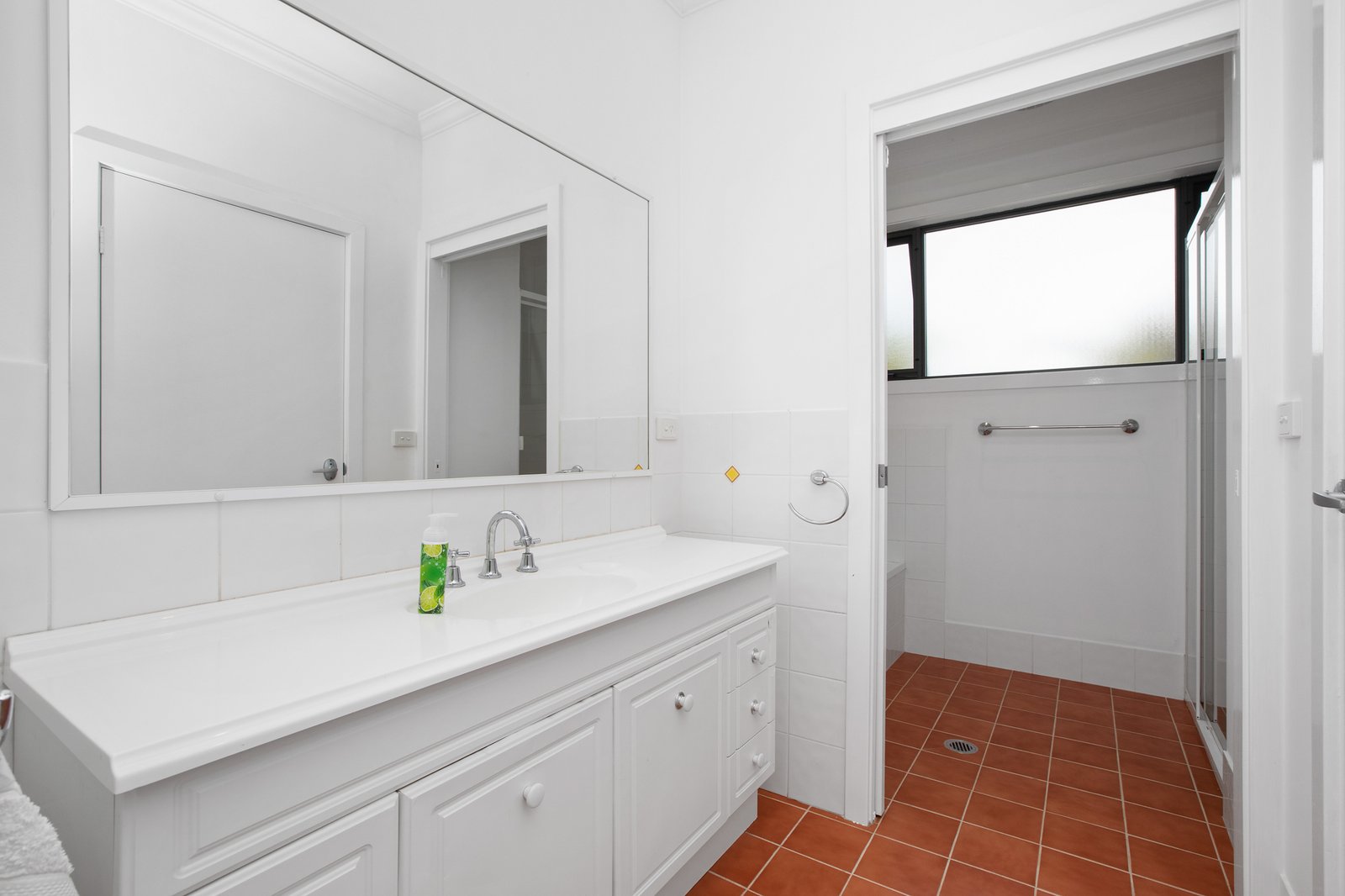 54 Ferraby Drive METFORD 11