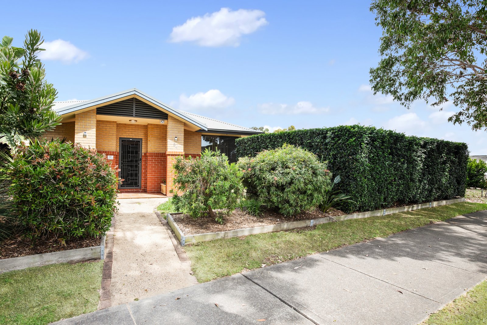 54 Ferraby Drive METFORD 19