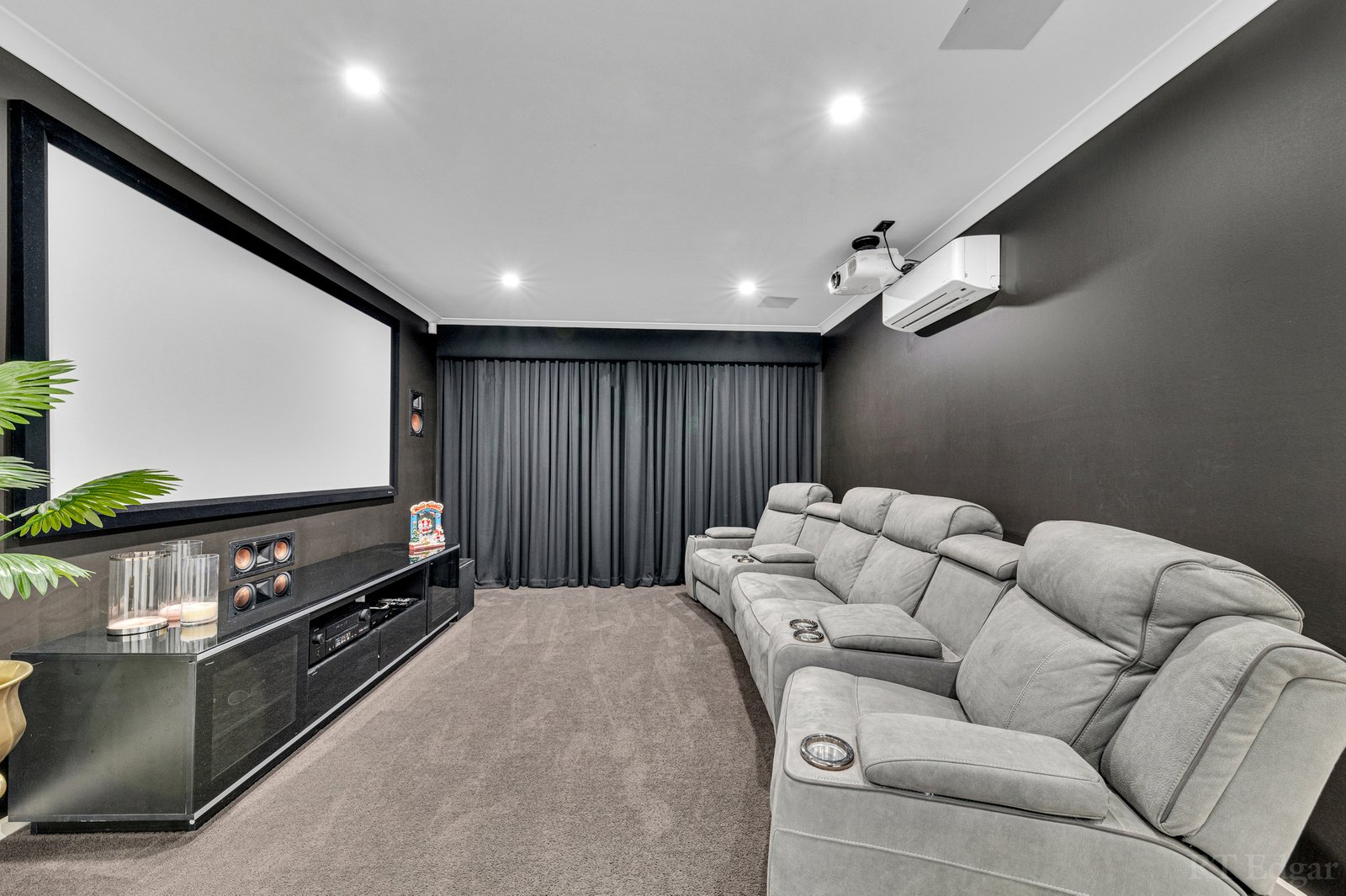 Real Estate and Property in 54 Fiorelli Boulevard, Cranbourne East, VIC