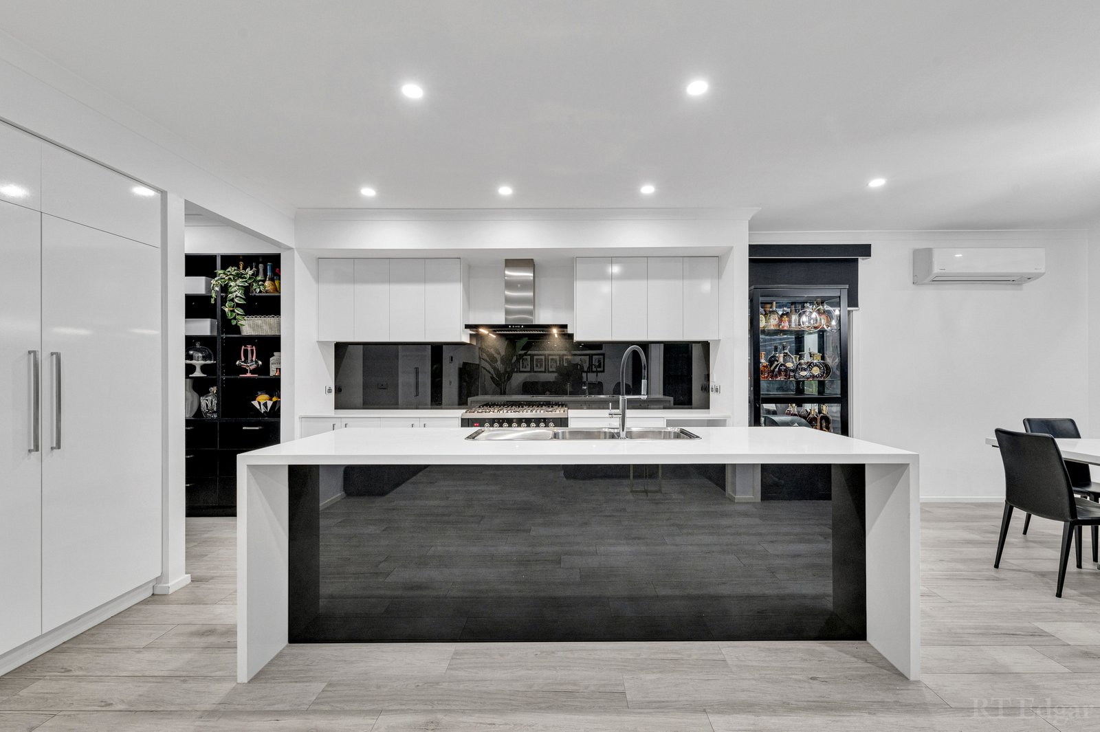 Real Estate and Property in 54 Fiorelli Boulevard, Cranbourne East, VIC