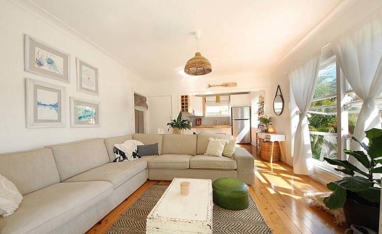 5/4 First Avenue BURLEIGH HEADS 2