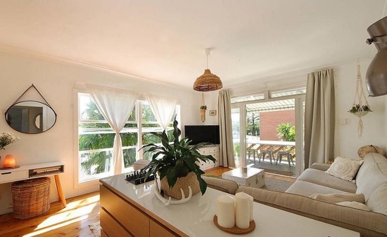 5/4 First Avenue BURLEIGH HEADS 10