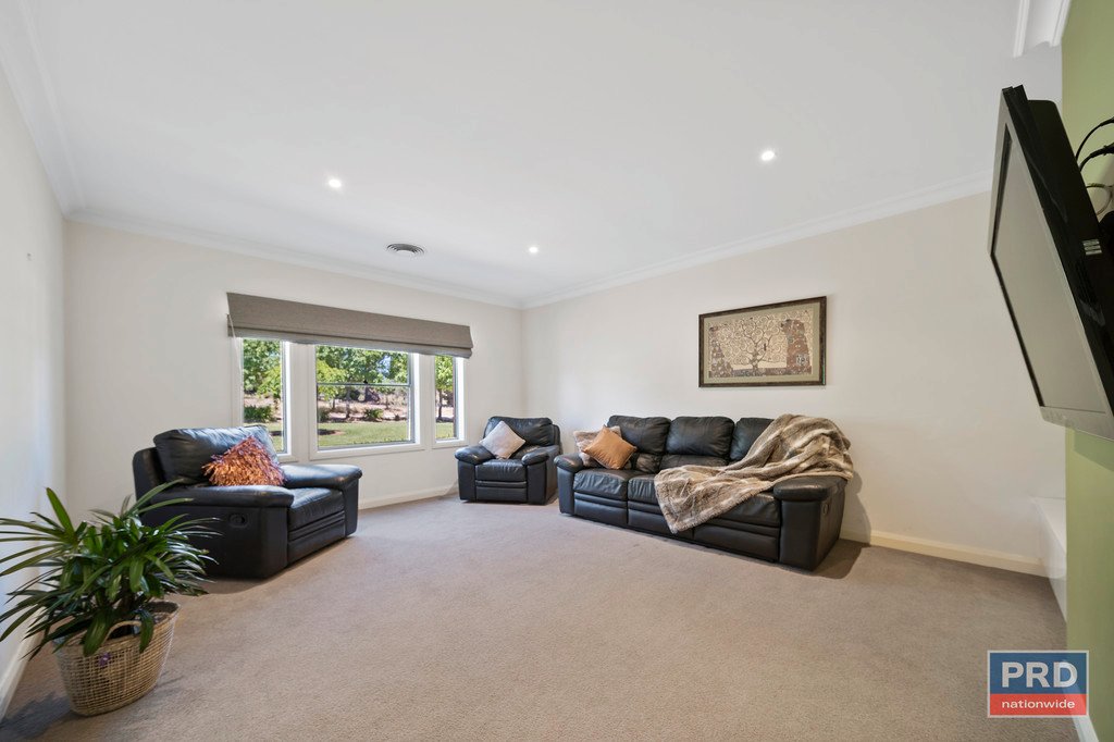 54 Glen Clare Drive SEDGWICK 8