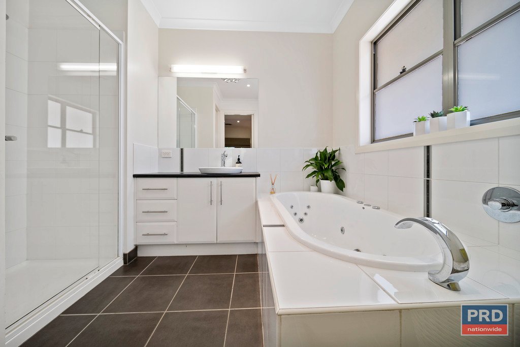 54 Glen Clare Drive SEDGWICK 10