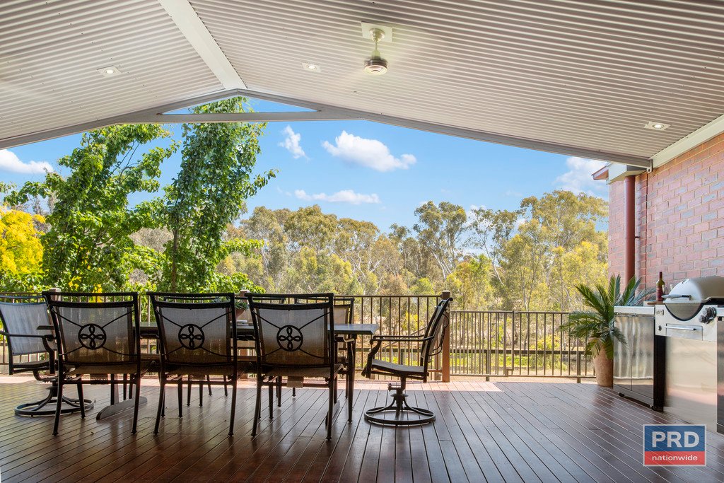 54 Glen Clare Drive SEDGWICK 17