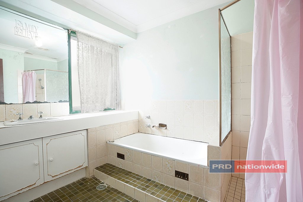 54 Grazier Crescent WERRINGTON DOWNS 5