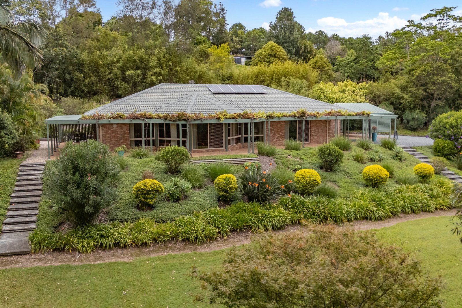54 Hammond Road EMERALD BEACH 1