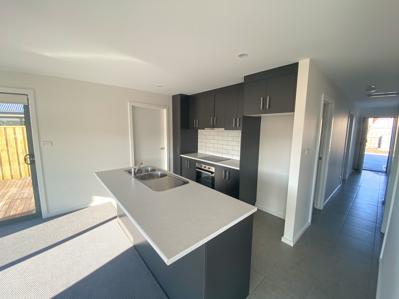 5/4 Haskell Road BRIGHTON 2
